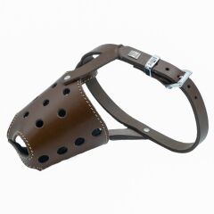 Doggie Kısa Burun Koruma Deri Köpek Ağızlığı Medium Kahverengi 1.5x50-55 Cm